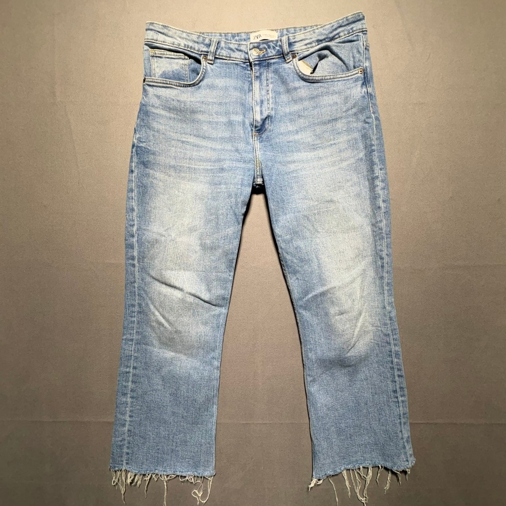 Zara High Rise Straight Leg Jeans Light Wash Blue Frayed Hem Size 12 EUR 44